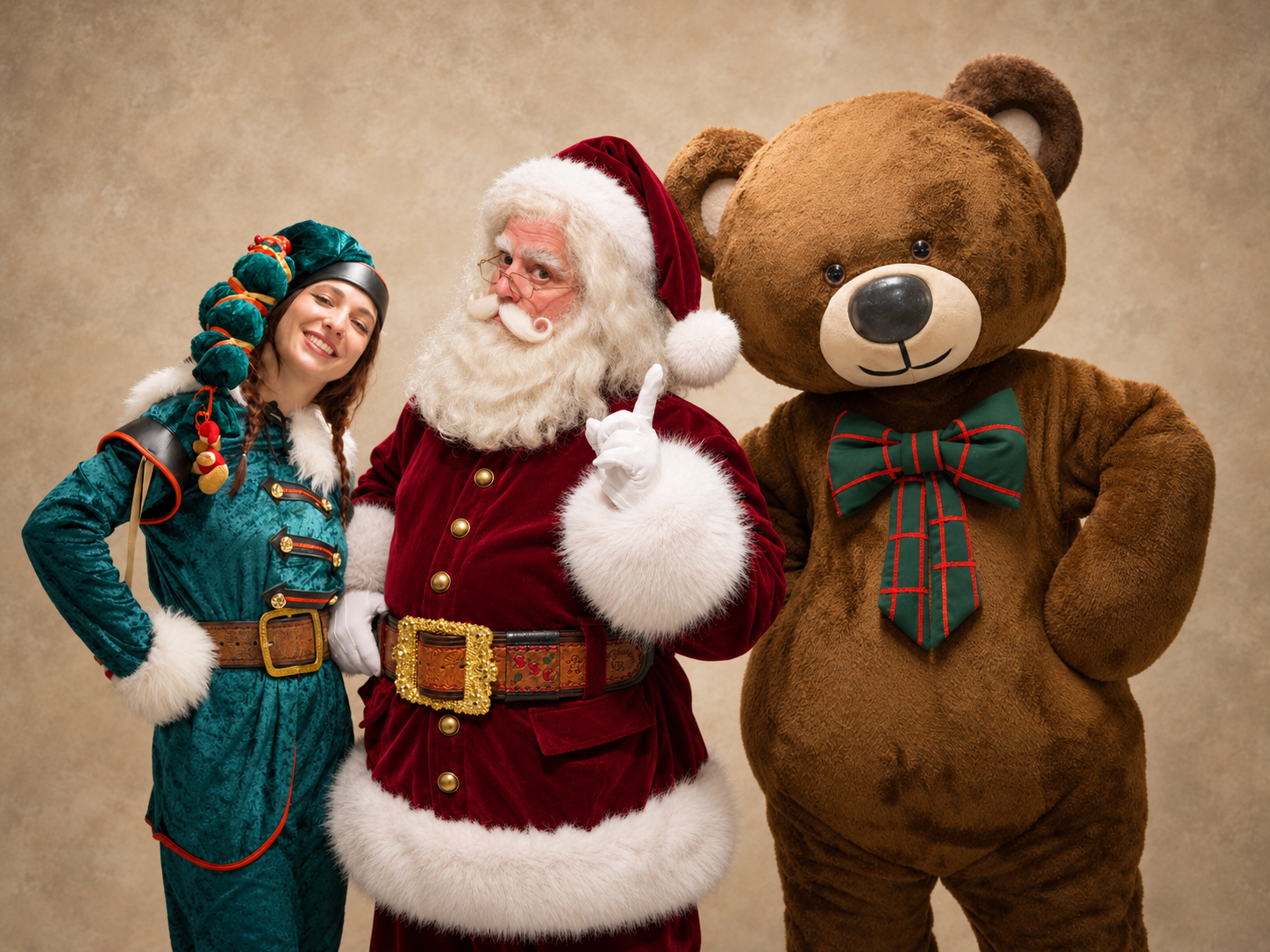 Animations de Noël en Alsace : le Père Noël, la lutine Schtrimpy et Teddy réunis